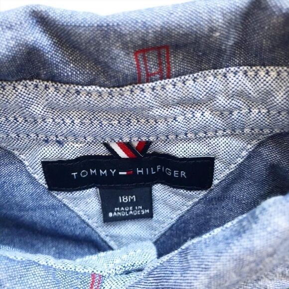 Tommy Hilfiger chambray star button down EUC 18m - Picture 3 of 4